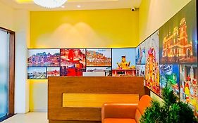 Pravasa Stay Near Luv Kush Square